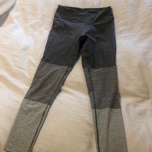 Outdoor voices gray tri-color 7/8 leggings